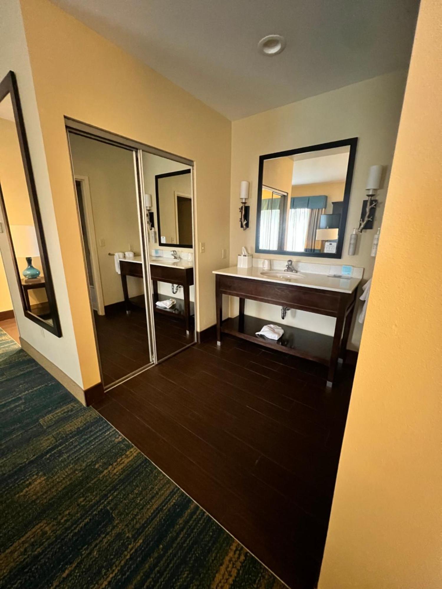 Hampton Inn & Suites Stroudsburg Bartonsville Poconos Buitenkant foto