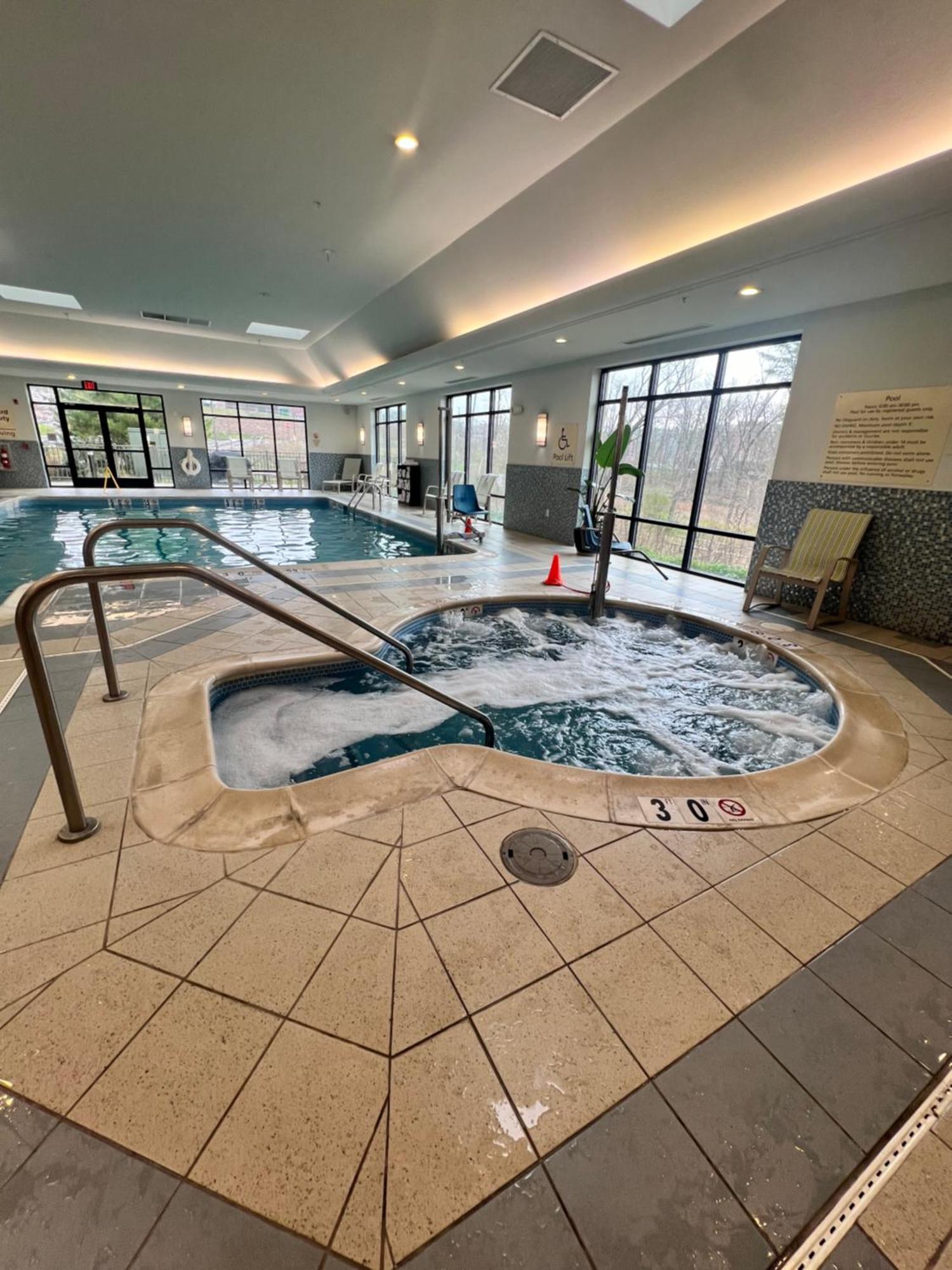 Hampton Inn & Suites Stroudsburg Bartonsville Poconos Buitenkant foto